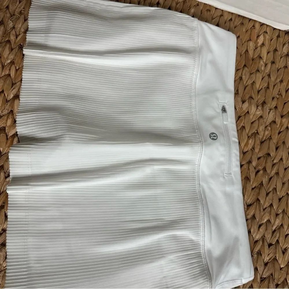 White lulu tennis skirt - Picture 6 of 10